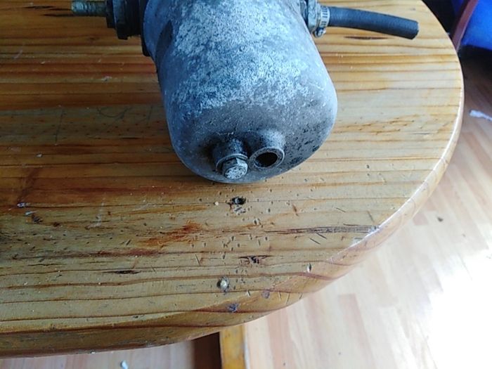 Diesel or heating  oil filter reusable  very handy to drain