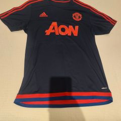Man utd jersey