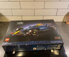 Lego Red Bull F1 42206