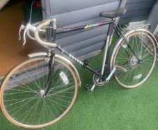 vintage peugeot bike