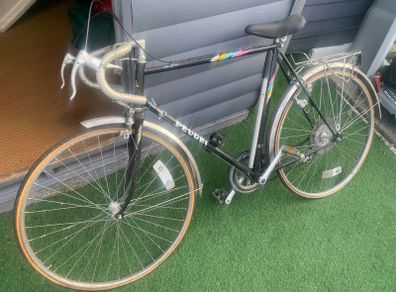 vintage peugeot bike