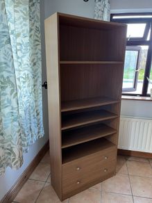 Bookcase/Bookshelf