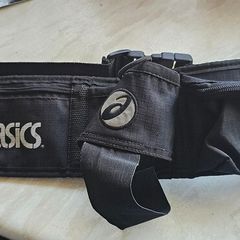 Asics running belt
