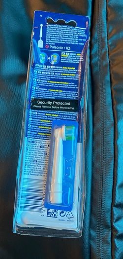 Oral B electric toothbrush replacement heads precision clean brand new