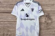 Man Utd 25/26 (away) Jersey XL.