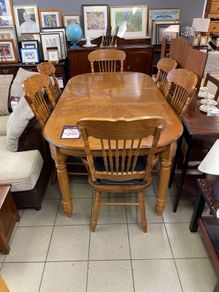Dining table and 6 chairs