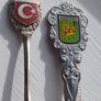 A lot of vintage spoons. Image 3