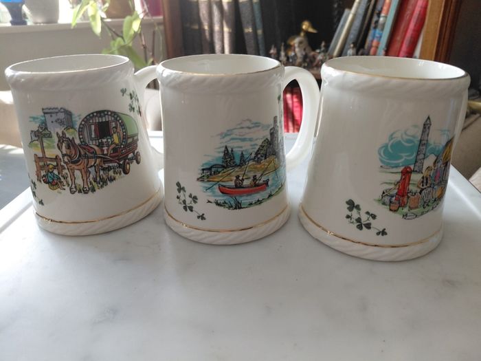Vintage set of 3 ceramic tea mugs by Carrigaline pottery