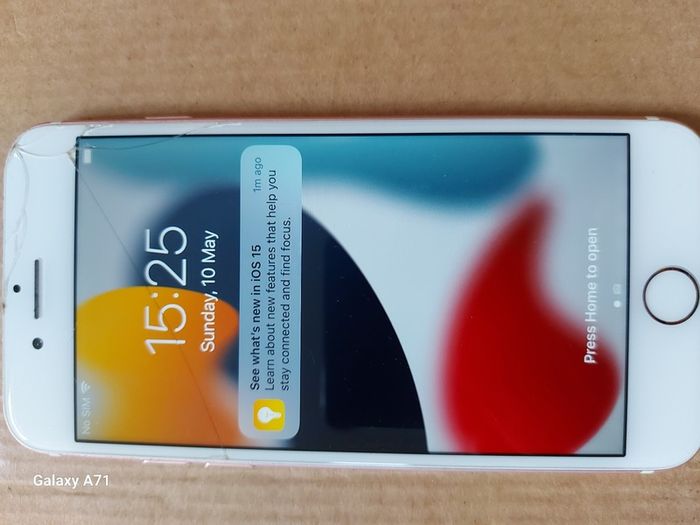 Apple Iphone 7, white, 32 GB, working perfect, some small cracks top right hand corner