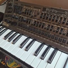 Roland JD-08 Boutique Synthesizer in excellent Condition
