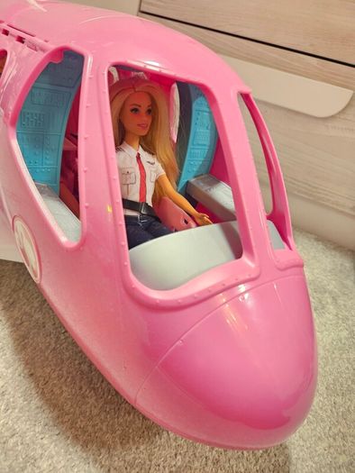 Barbie Plane