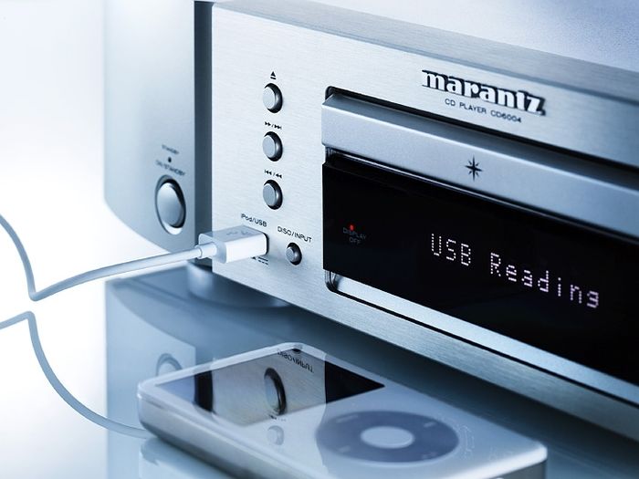 Multi Award winning CD player Marantz CD-6004 pristine Boxed with all accessories fully serviced