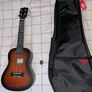Ukelele Tiare Tanglewood with case like new Image 5
