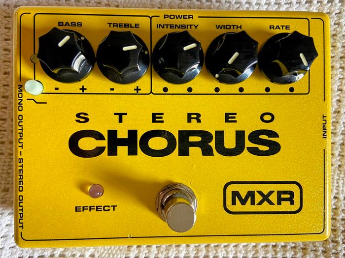 MXR M137 Stereo Chorus