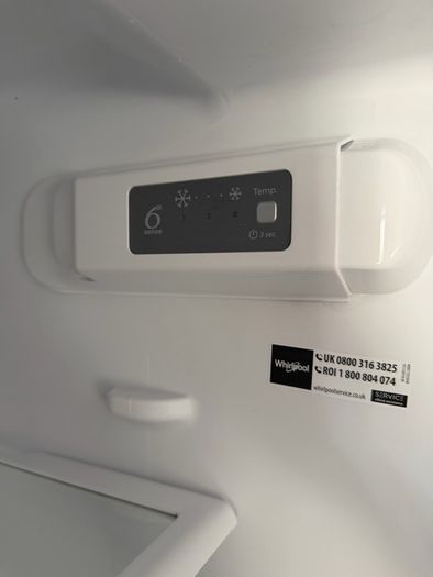 Whirlpool integrated fridge/ freezer