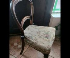 Lovely Victorian Spoon back chair. Good solid chair.