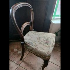 Lovely Victorian Spoon back chair. Good solid chair.
