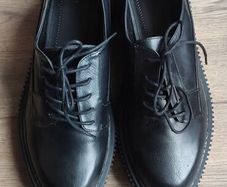 Bershka shoes size 39