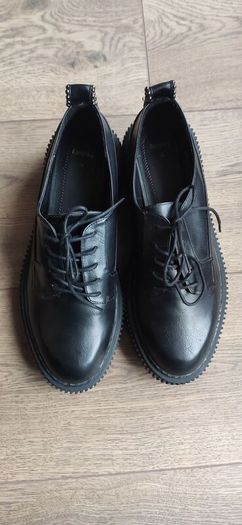 Bershka shoes size 39