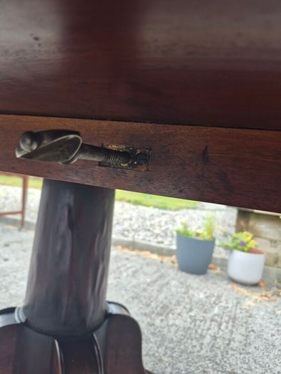 19Th Century Georgian Mahogany Dining Table