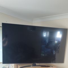 Lg smart TV 65 inch