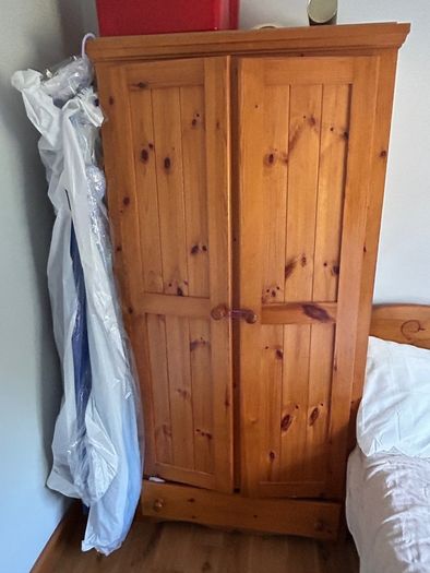 Solid pine Wardrobe