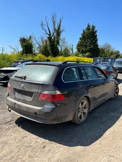 Breaking bmw 520d 2008 e61 n47 a35