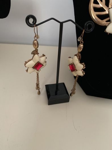 Johnny Loves Rosie Statement Necklet and Earrings