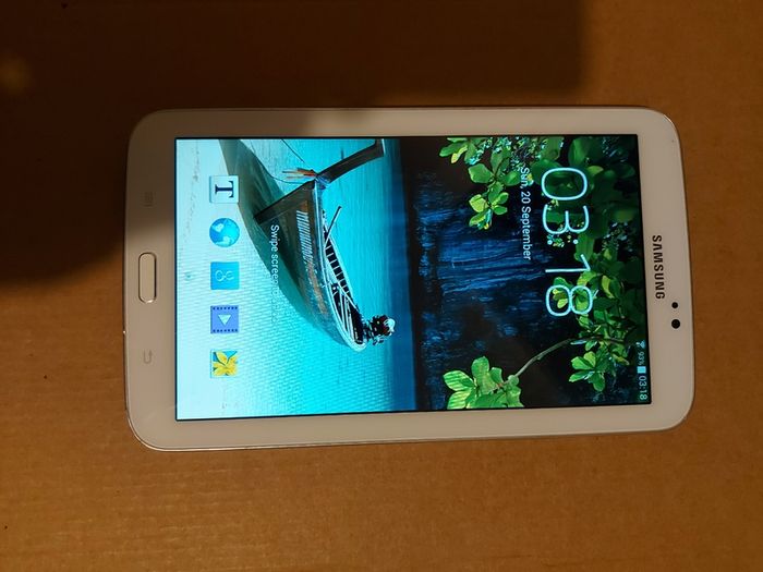 Samsung Galaxy Tab, 7 inch, 8GB, Model SM-T210, in excellent condition