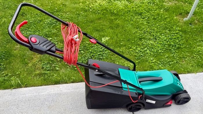 Bosch Rotak 320 ER Electric Lawn Mower