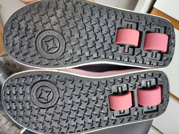 Heelys roller shoes - navy and pink