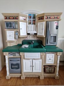 Kids Play Kitchen