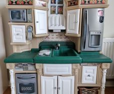 Kids Play Kitchen