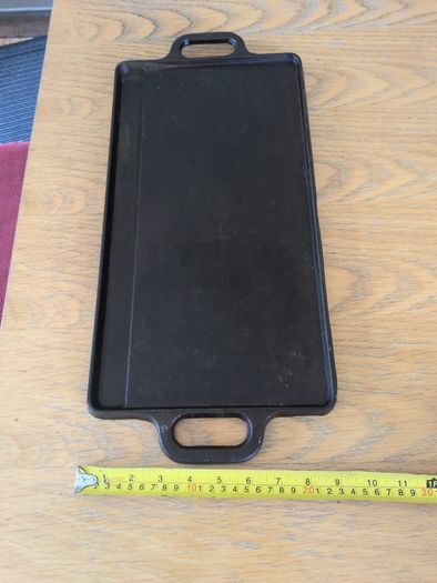 Seasoned Cast Iron Griddle