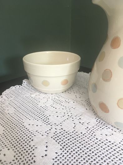 Kitchen craft Polka Dot 1 Litre Jug and matching sugar / misc bowl