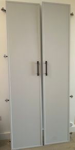 4 Wardrobe doors with handles and hinges