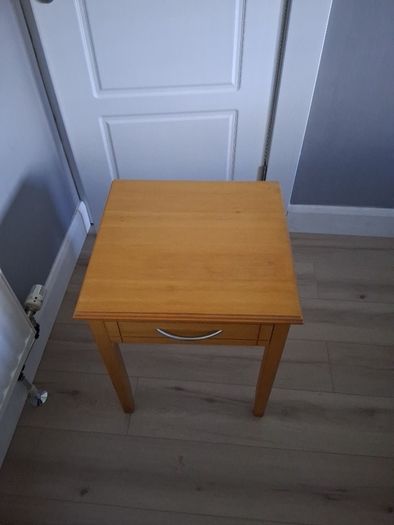 Bedside table