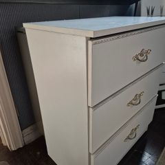 Bedroom lockers