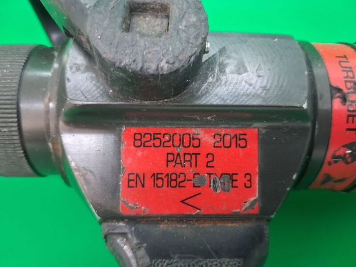 Postage - 2 X Akron Style 1702  Fire Fighting Nozzle