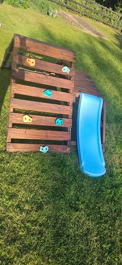 Outdoor play centre