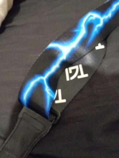 TGI guitar strap