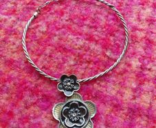 choker style  neckkace