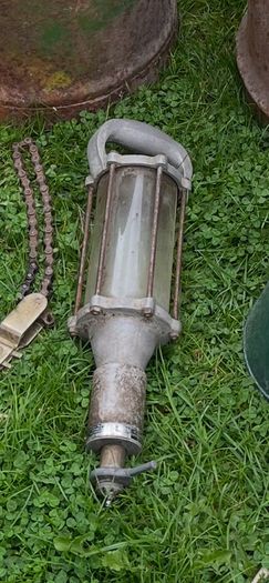 Vintage oil gauge