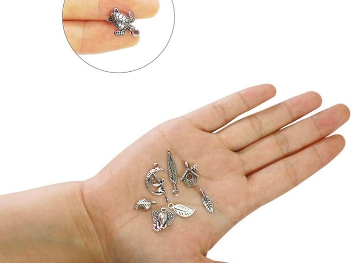 120PCS Wholesale Bulk Lots Jewelry Making Silver Charms Mixed Smooth Tibetan Silver Metal Charms Pendants DIY for Necklace Bracelet Jewelry Making and Crafting (FREE POSTAGE)