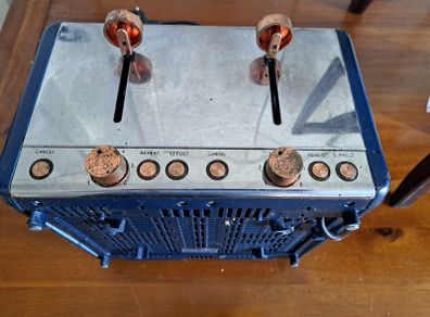 Four-slice Tower toaster