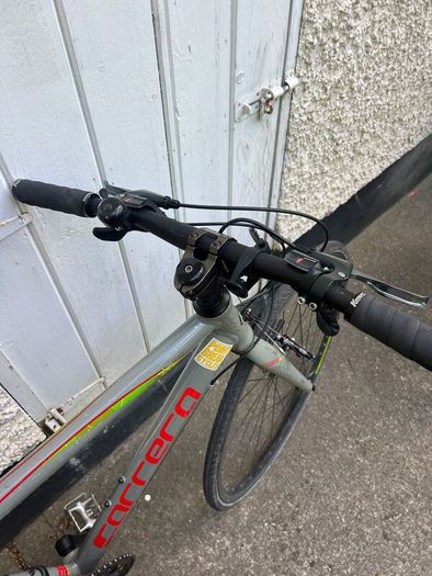 Carrera road bike 52 cm
