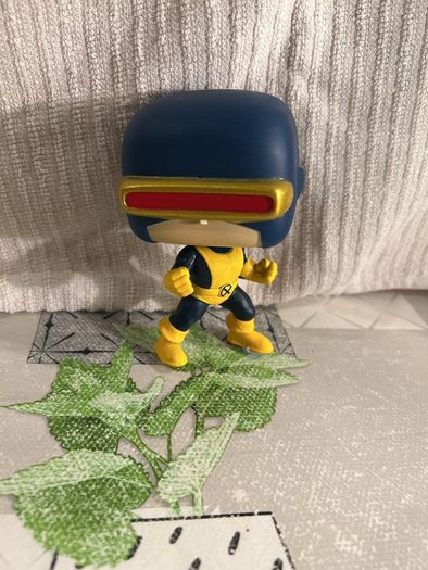 Marvel Comics 80 th Cyclops X-men funko pop ( no box )