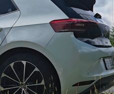 Volkswagen ID.3 Pro (2021)  58 kWh