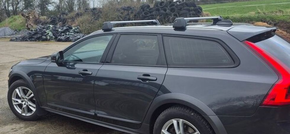 Volvo V90  cross country 2.0l D5 engine AWD