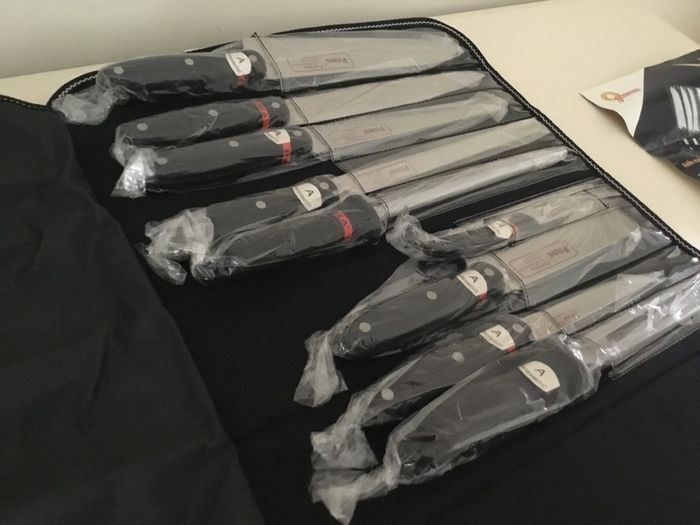 Chefs knife set